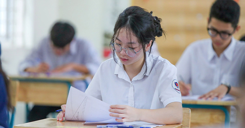Giữ tâm lý vững vàng khi ôn và vào phòng thi để tránh ảnh hưởng đến điểm số 
